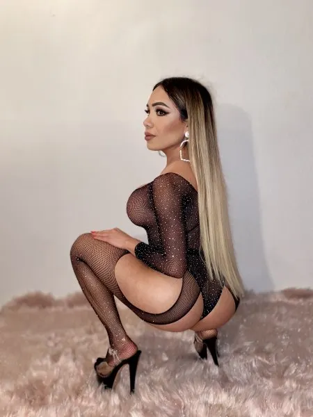 Scarlett, trans escort in Dubai โ photo 13