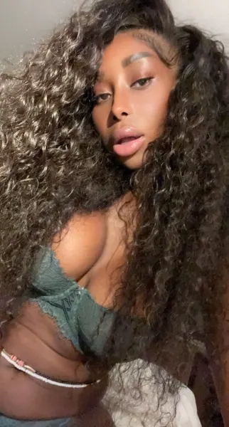Selene, Brazilian trans escort in Dubai โ photo 12