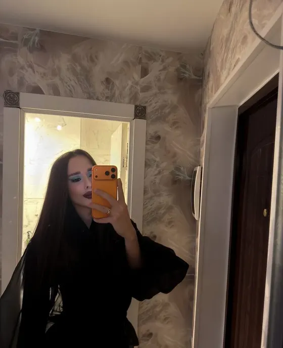 Selene, Brazilian trans escort in Dubai โ photo 3