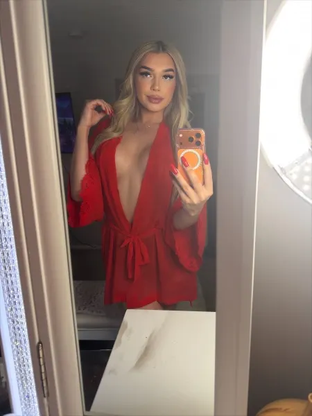 Selene, Brazilian trans escort in Dubai โ photo 11