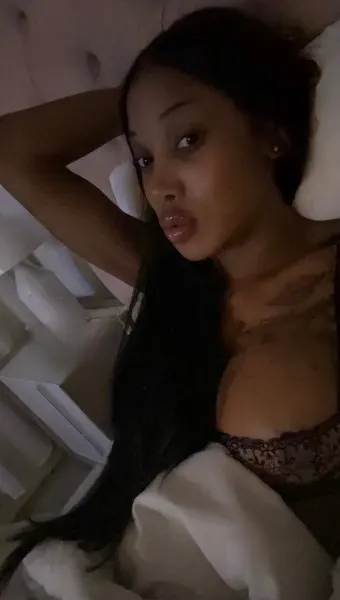 Thalia, Brazilian trans escort in Dubai โ photo 5