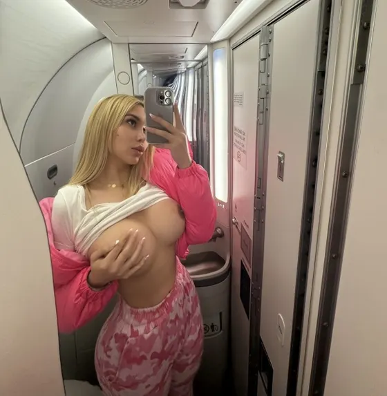 Trixie, trans escort in Dubai โ photo 7
