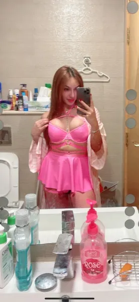 Valentina, Asian trans escort in Dubai โ photo 3