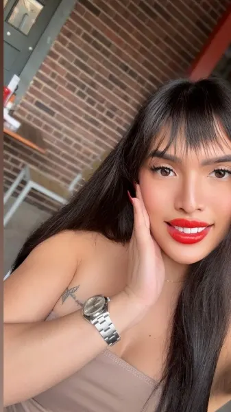 Vanessa, Asian trans escort in Dubai โ photo 2