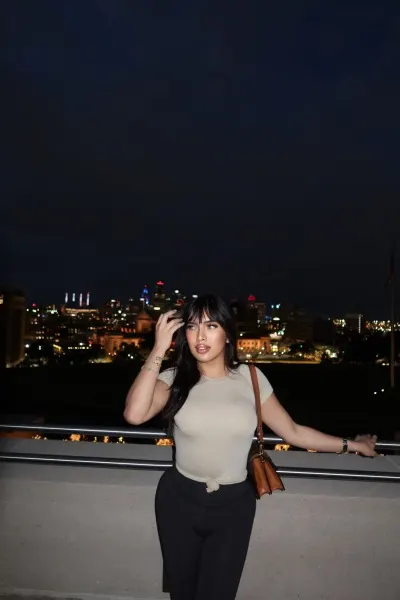 Vanessa, Asian trans escort in Dubai โ photo 4