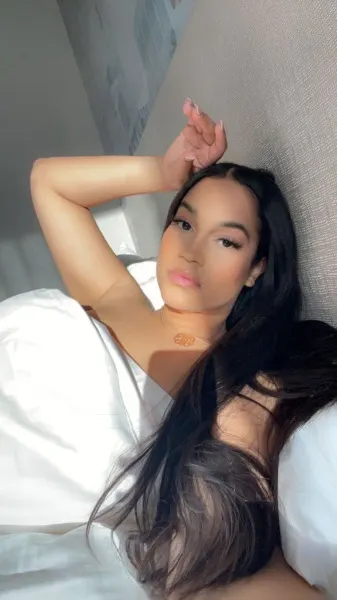 Yara, Brazilian trans escort in Dubai โ photo 4
