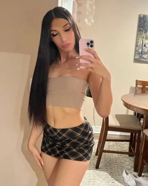 Yara, Brazilian trans escort in Dubai โ photo 17