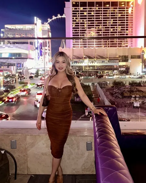 Yasmin, Japanese trans escort in Dubai โ photo 16