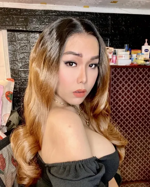 Yasmin, Asian trans escort in Dubai โ photo 14